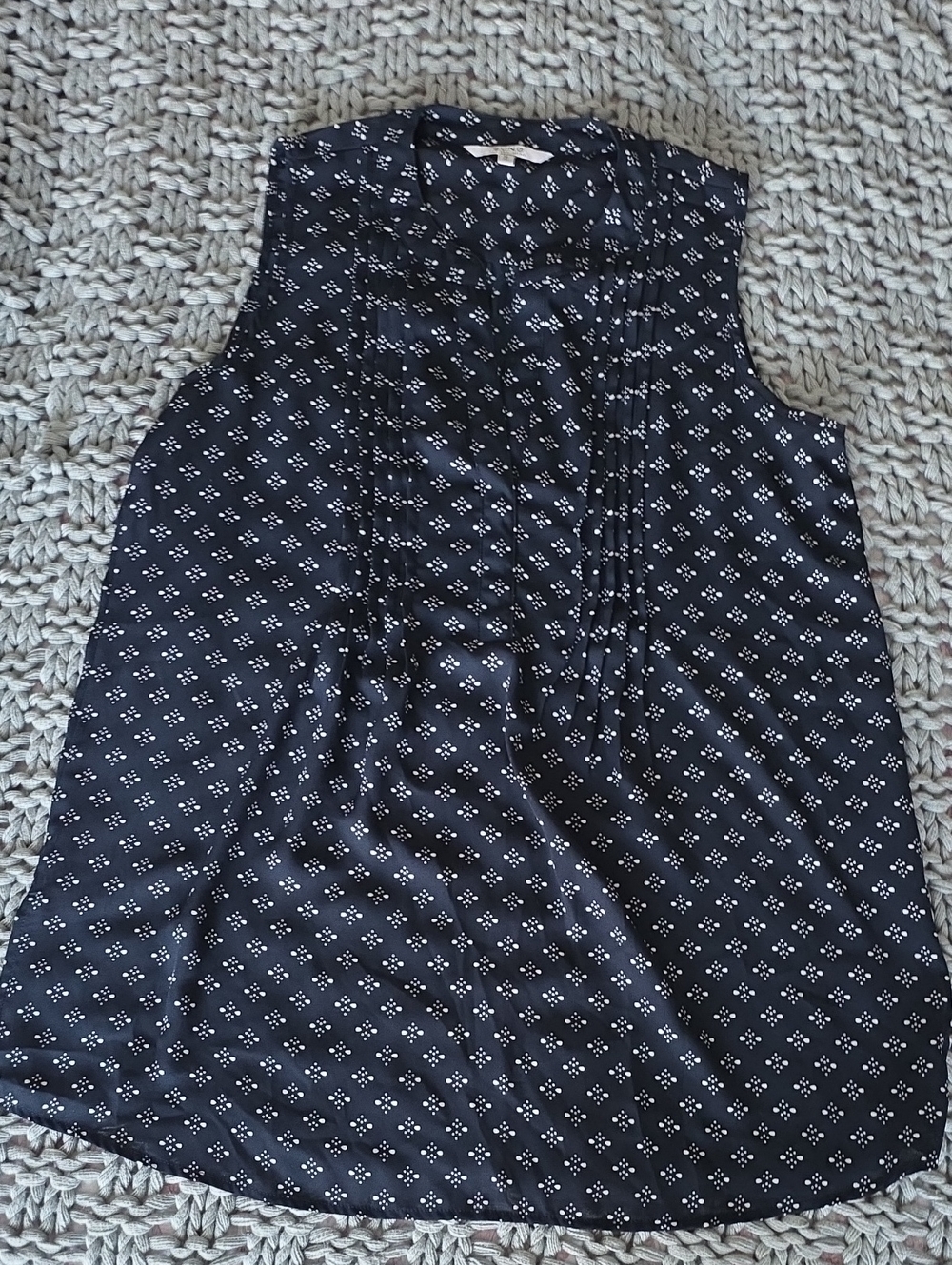 Womens Navy Sleeveless Printed Blouse